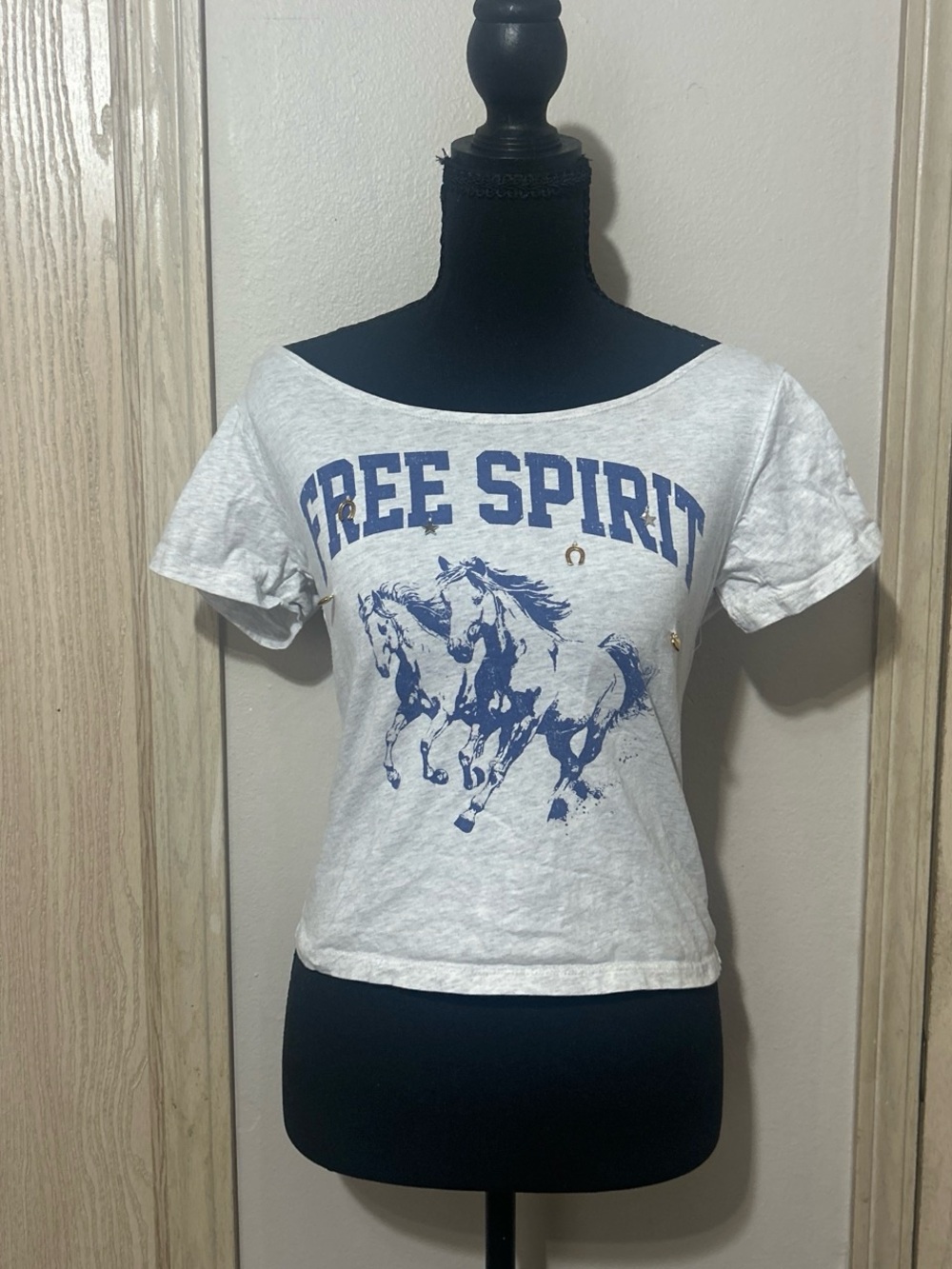 Free Spirit White Crop Top with Blue Horse Graphic